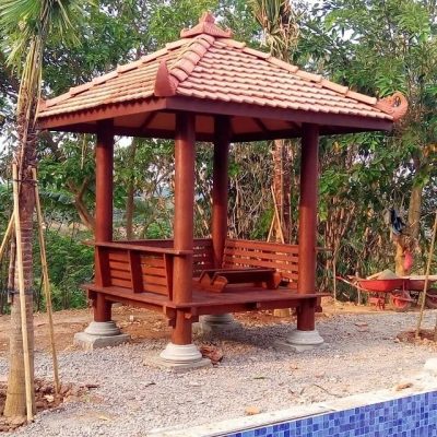 pembuatan rumah adat kayu bambu 4