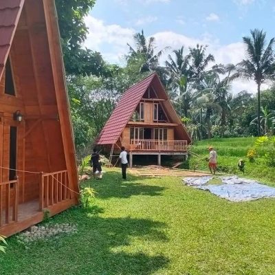 pembuatan rumah adat kayu bambu 8